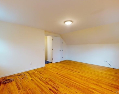 145 Rooster River Boulevard - Photo Thumbnail 14