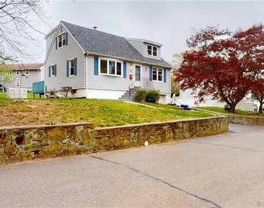 145 Rooster River Boulevard - Photo Thumbnail 2