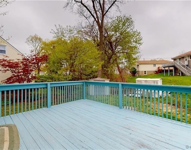 145 Rooster River Boulevard - Photo Thumbnail 29