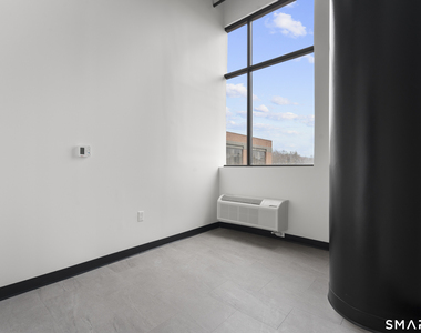 480 Myrtle Street - Photo Thumbnail 6