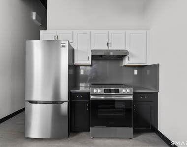 480 Myrtle Street - Photo Thumbnail 1