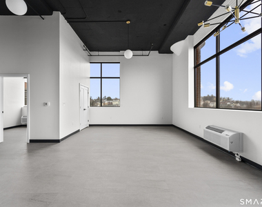 480 Myrtle Street - Photo Thumbnail 4
