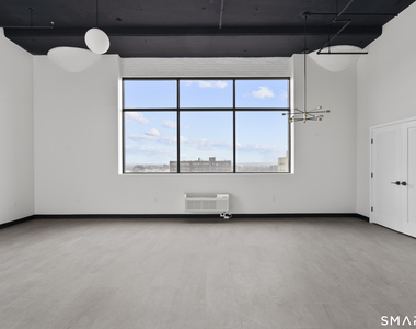 480 Myrtle Street - Photo Thumbnail 3