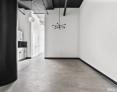 480 Myrtle Street - Photo Thumbnail 2