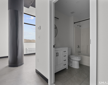 480 Myrtle Street - Photo Thumbnail 3