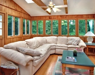 38 Sturges Commons - Photo Thumbnail 8