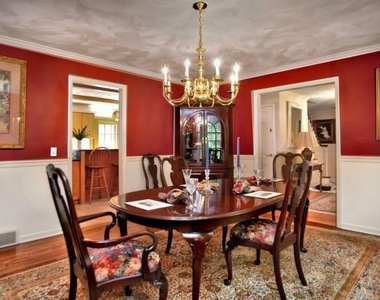 38 Sturges Commons - Photo Thumbnail 3
