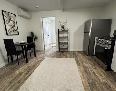 61 Colony Street - Photo Thumbnail 2