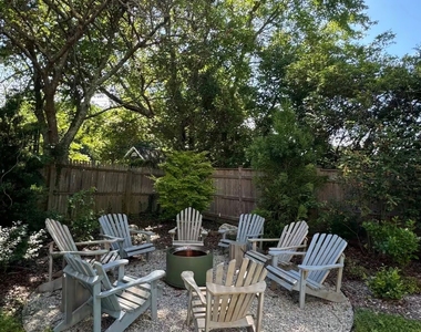 204 Clark Avenue - Photo Thumbnail 11