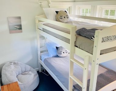 204 Clark Avenue - Photo Thumbnail 10