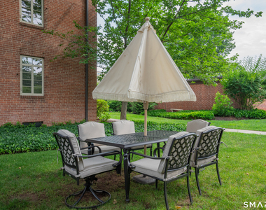 20 Outlook Avenue - Photo Thumbnail 15