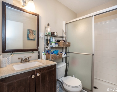 20 Outlook Avenue - Photo Thumbnail 14