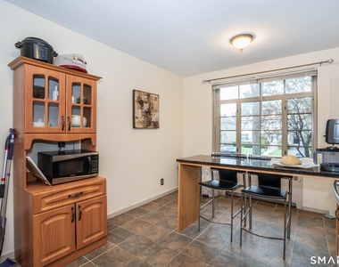 20 Outlook Avenue - Photo Thumbnail 9