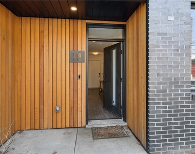 160 56th St - Photo Thumbnail 4