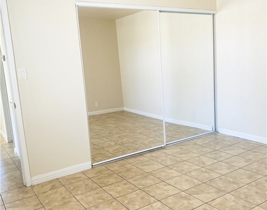 4331 Sanderling Circle - Photo Thumbnail 9