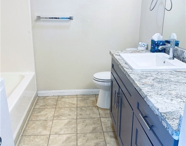 4331 Sanderling Circle - Photo Thumbnail 10