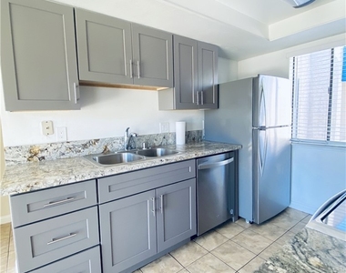 4331 Sanderling Circle - Photo Thumbnail 6