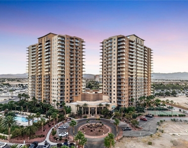 8255 Las Vegas Boulevard - Photo Thumbnail 1