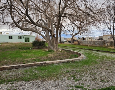 1111 W Hardy Lane - Photo Thumbnail 32