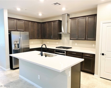 11597 Alpine Cove Avenue - Photo Thumbnail 11