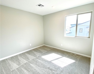 11597 Alpine Cove Avenue - Photo Thumbnail 35