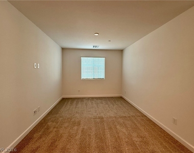 923 Jigglypuff Place - Photo Thumbnail 14