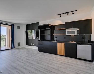 29 Montelago Boulevard - Photo Thumbnail 17