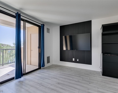29 Montelago Boulevard - Photo Thumbnail 20