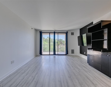 29 Montelago Boulevard - Photo Thumbnail 18