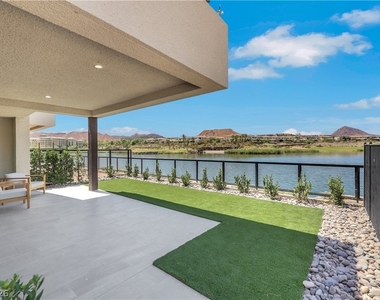 66 Lakefront Drive - Photo Thumbnail 66
