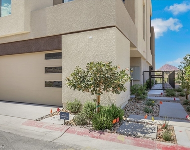 66 Lakefront Drive - Photo Thumbnail 45