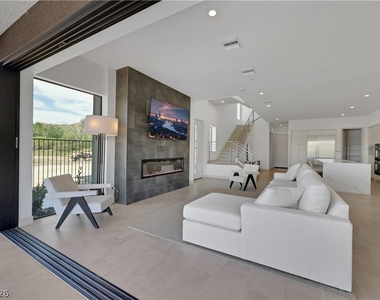 66 Lakefront Drive - Photo Thumbnail 64