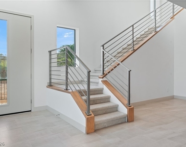 66 Lakefront Drive - Photo Thumbnail 9
