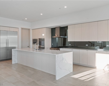 66 Lakefront Drive - Photo Thumbnail 11