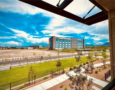 850 Bronzite Street - Photo Thumbnail 36