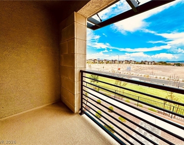 850 Bronzite Street - Photo Thumbnail 35