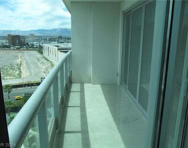 222 Karen Avenue - Photo Thumbnail 23