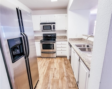5055 W Hacienda Avenue - Photo Thumbnail 8