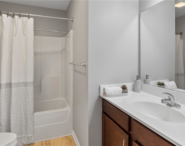 4809 Lepinske Farm Place - Photo Thumbnail 28