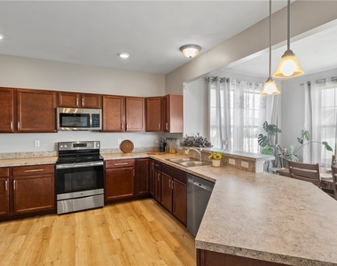 4809 Lepinske Farm Place - Photo Thumbnail 9