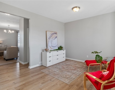 4809 Lepinske Farm Place - Photo Thumbnail 3