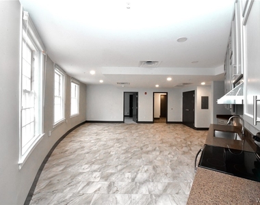 40 North Street - Photo Thumbnail 6
