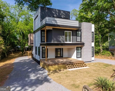 1465 E Broad Street - Photo Thumbnail 1