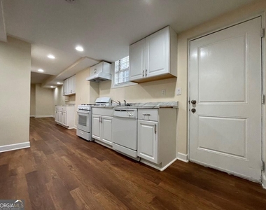 2106 Pawnee Drive Se - Photo Thumbnail 15