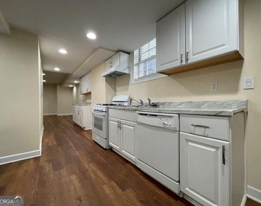 2106 Pawnee Drive Se - Photo Thumbnail 12