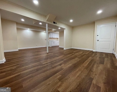 2106 Pawnee Drive Se - Photo Thumbnail 18