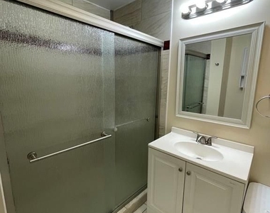 2106 Pawnee Drive Se - Photo Thumbnail 9
