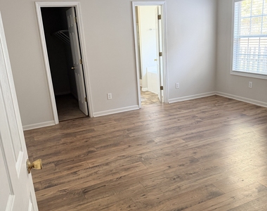 128 Shadowbrooke Circle - Photo Thumbnail 15