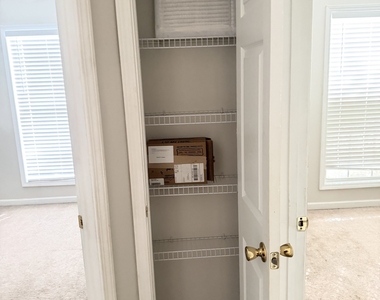128 Shadowbrooke Circle - Photo Thumbnail 20
