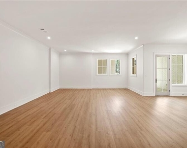 1074 Moores Mill Road Nw - Photo Thumbnail 38